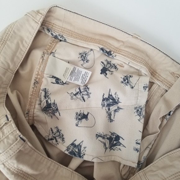 L.L. Bean Favorite Fit Stretch Comfort Khaki Pants Straight Leg Size 14 - Picture 6 of 13